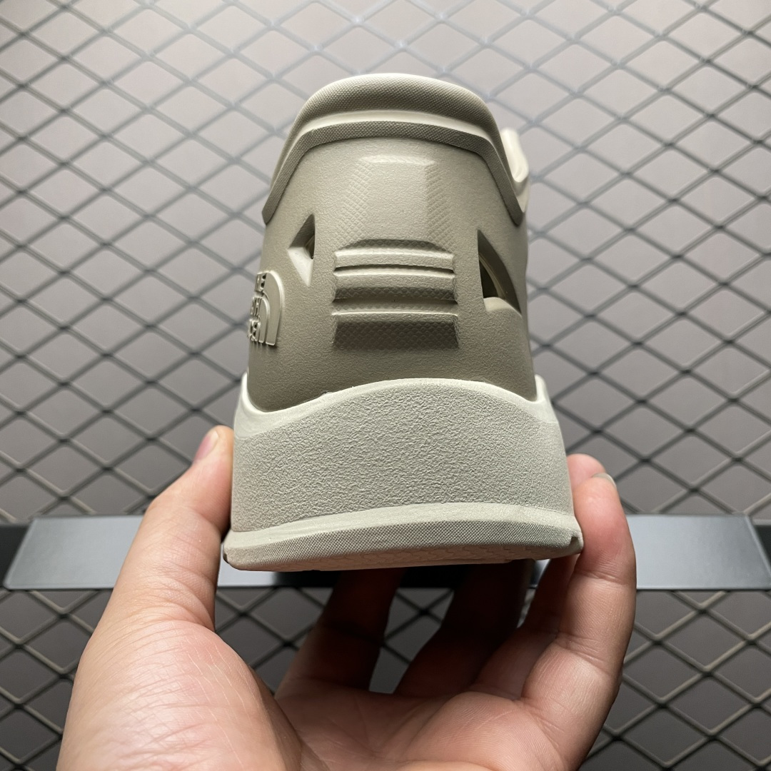 The North Face 北面 Reactive 舒适柔软 支撑回弹轻便 溯溪鞋 凉鞋 尺码：M7(