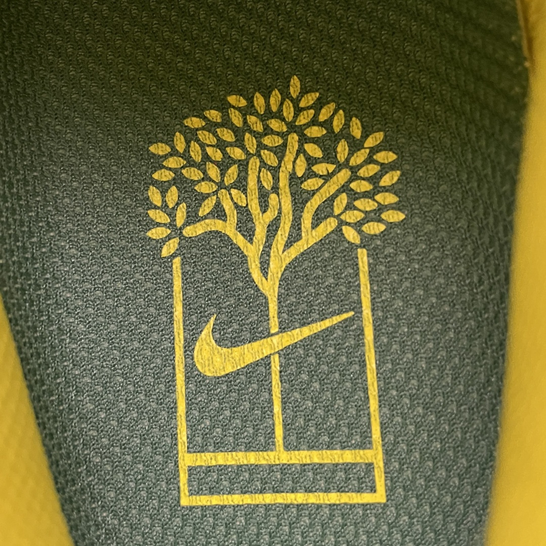 NK Zoom Vapor 12 低帮网球鞋 FV5552-400 尺码：36 36.5 37.5 38