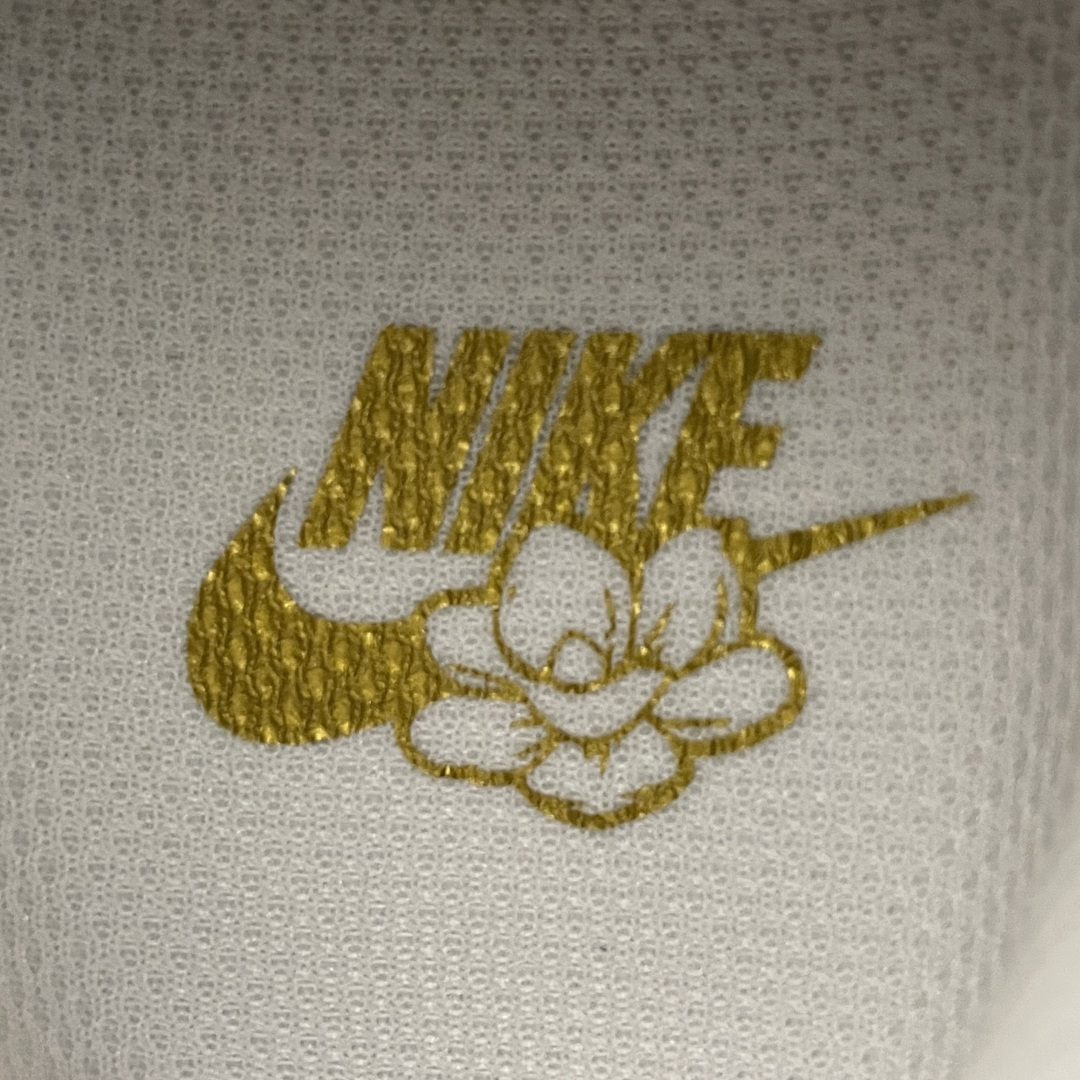 NK Zoom Vapor 12 低帮网球鞋 FV5552-100 尺码：36 36.5 37.5 38