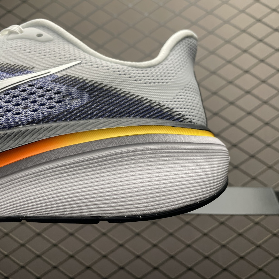 NK Zoom Pegasus 42 飞马42代 网面跑步鞋 IB1873-102 尺码：39 40 4