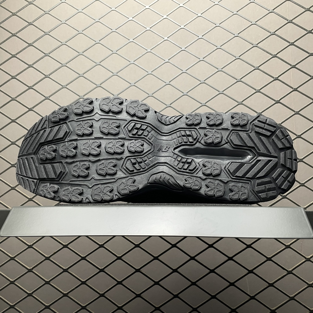 New Balance 新百伦 M4105FS 复古休闲慢跑鞋 尺码：36 37 37.5 38 38.