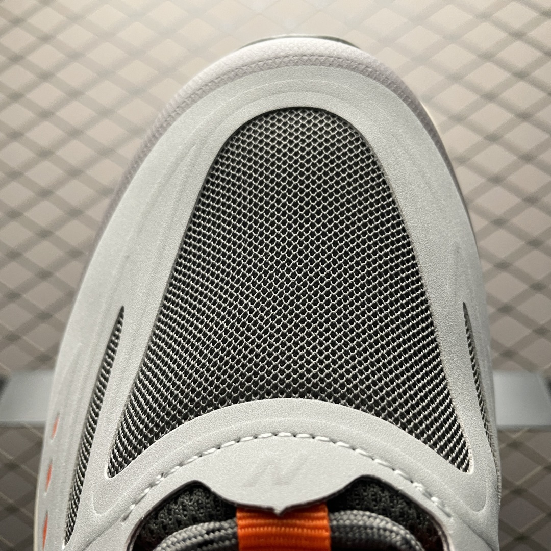 New Balance 新百伦 M4106G5 复古休闲慢跑鞋 尺码：36 37 37.5 38 38.