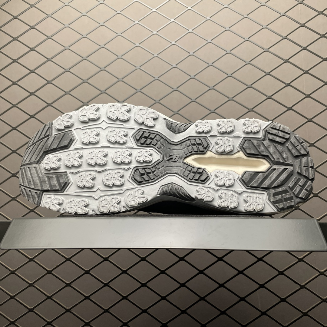 New Balance 新百伦 M4106G5 复古休闲慢跑鞋 尺码：36 37 37.5 38 38.