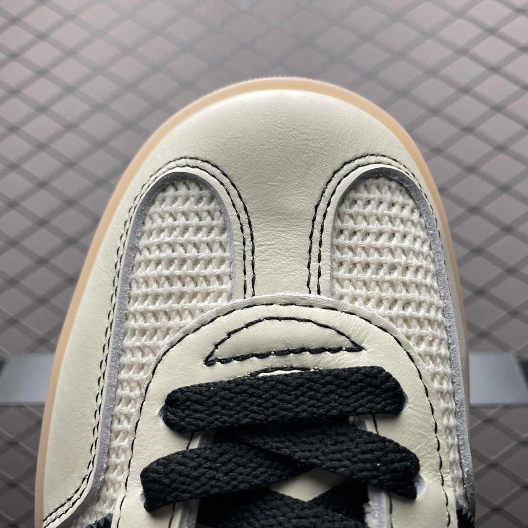 AD 阿迪 Gazelle Indoor 低帮网面休闲板鞋 JQ7086 尺码：35.5 36 36.5