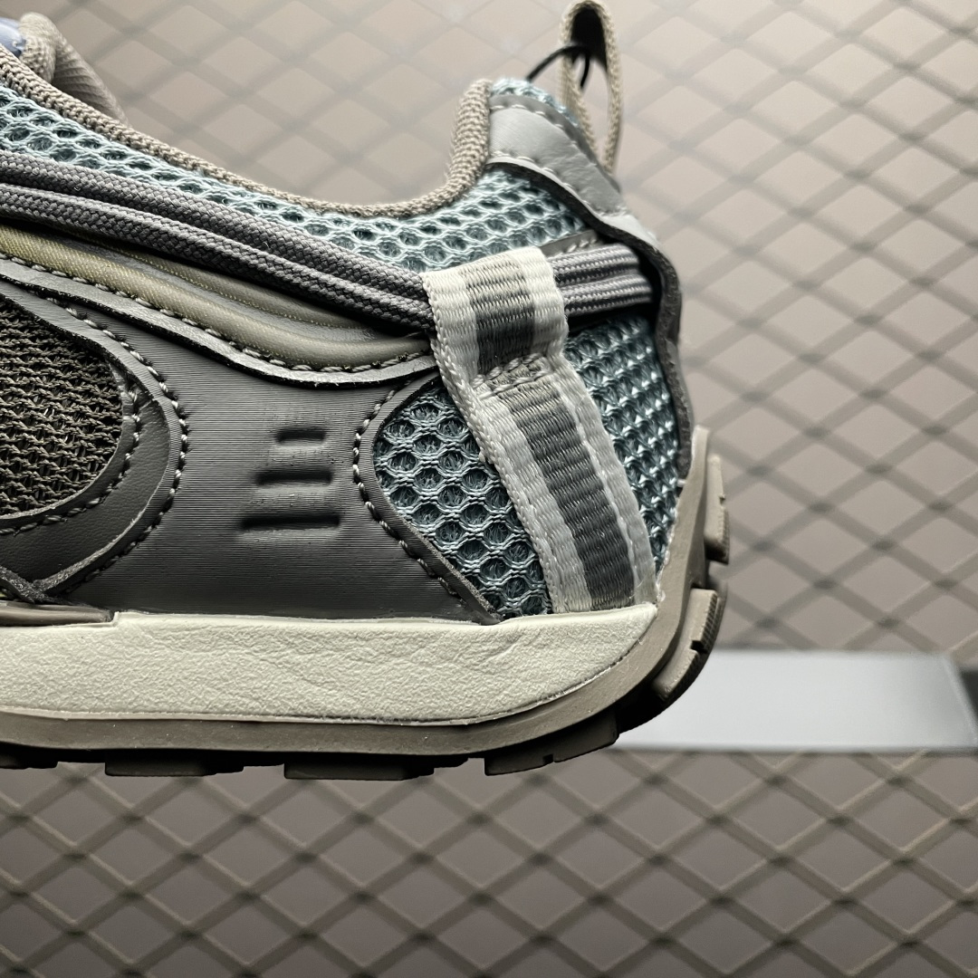 Balenciaga 巴黎世家 Radar 低帮运动休闲鞋 官方原配套鞋盒 防尘纸配套齐全 尺码：35 