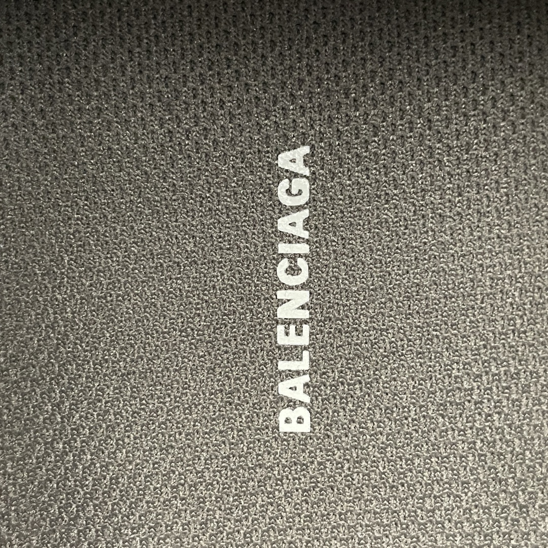 Balenciaga 巴黎世家 Radar 低帮运动休闲鞋 官方原配套鞋盒 防尘纸配套齐全 尺码：35 