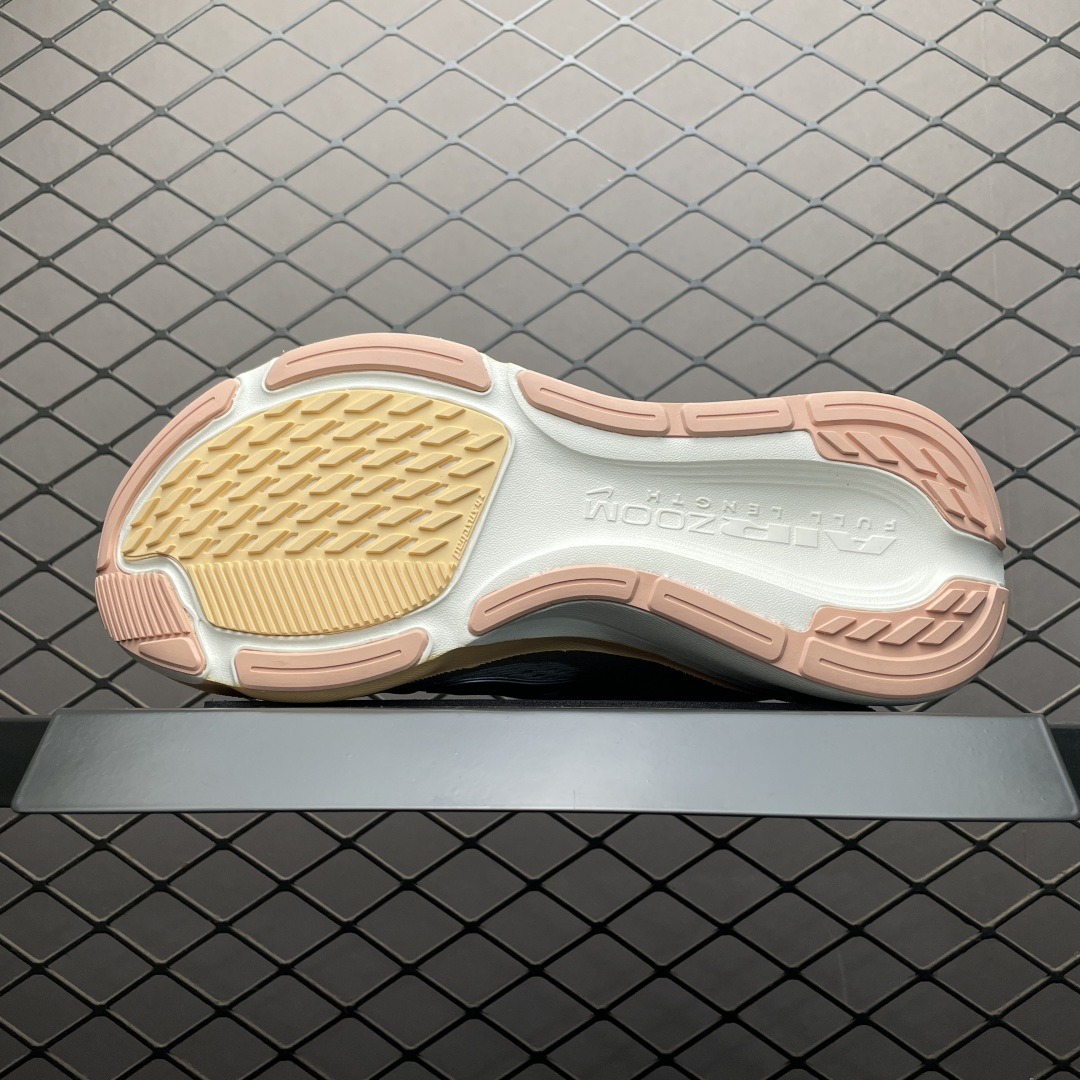 NK Zoom Pegasus 42 飞马42代 网面跑步鞋 IB1881-002 尺码：36 36.5