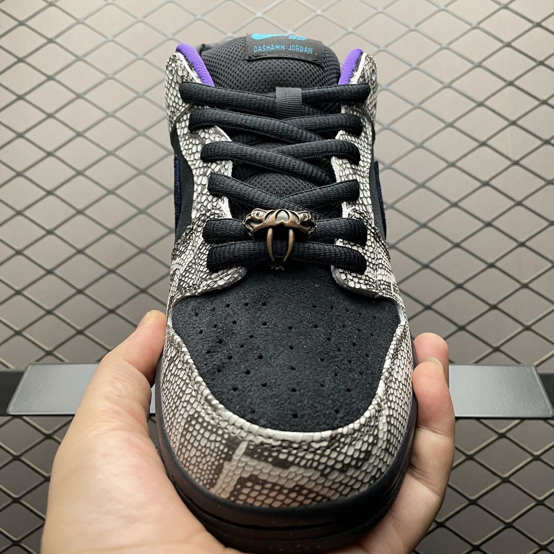 Dashawn Jordan x NK SB Dunk Low 联名款低帮休闲板鞋 IB6208-200