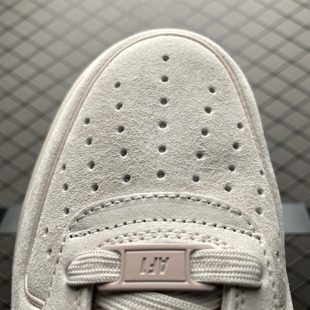 NK Air Force 1 Low 空军一号低帮休闲板鞋 HV4406-601 原厂冲刀皮料切割干净 