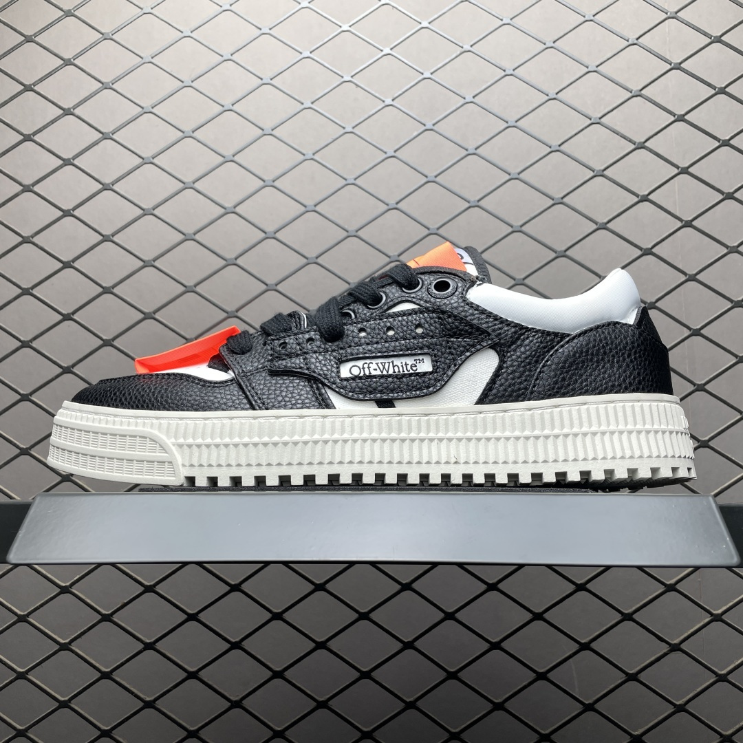 OFF-WHITE 3.0 Off Court 小牛皮 圆头系带 低帮休闲休闲鞋 标签的独特风格上脚就是