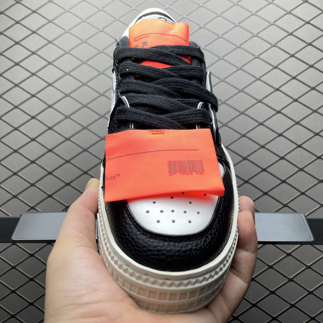 OFF-WHITE 3.0 Off Court 小牛皮 圆头系带 低帮休闲休闲鞋 标签的独特风格上脚就是