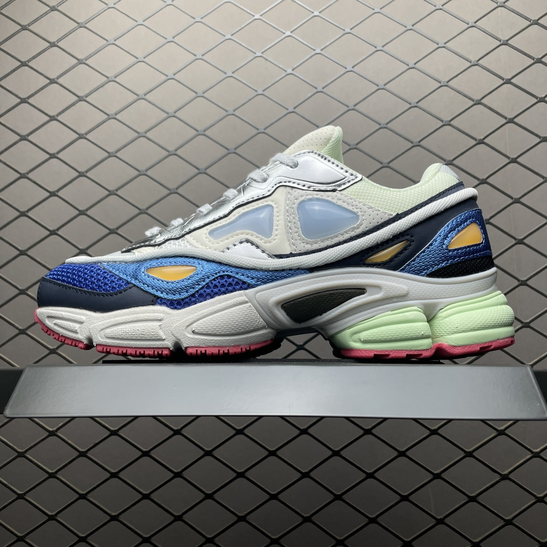 NO:887748,Local self-pickup, core products with good prices, popular foreign trade products AD Adidas  44.5 45,19860909本地自取 核心主推好价 外贸爆款 AD 阿迪 X RAF SIMONS 拉夫西蒙 Ozweego 先锋潮流 水泡 复古低帮休闲鞋 B26077 独家定制鞋盒 防层袋 卡片及可扫描防盗扣 区别市场通货品质 尺码36 37 38 38.5 39 40 40.5 41 42 42.5 43 44 44.5 45,,Men's shoes