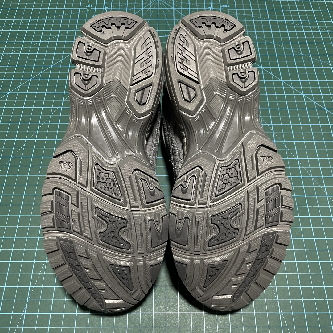 纯原 THOM BROWNE 汤姆·布朗 × Asics 亚瑟士 GEL-Kayano 14 联名款低帮运动休闲跑步鞋 纯原 THOM BROWNE 汤姆·布朗 × Asics 亚瑟士 GEL-Kayano 14 联名款低帮运动休闲跑步鞋