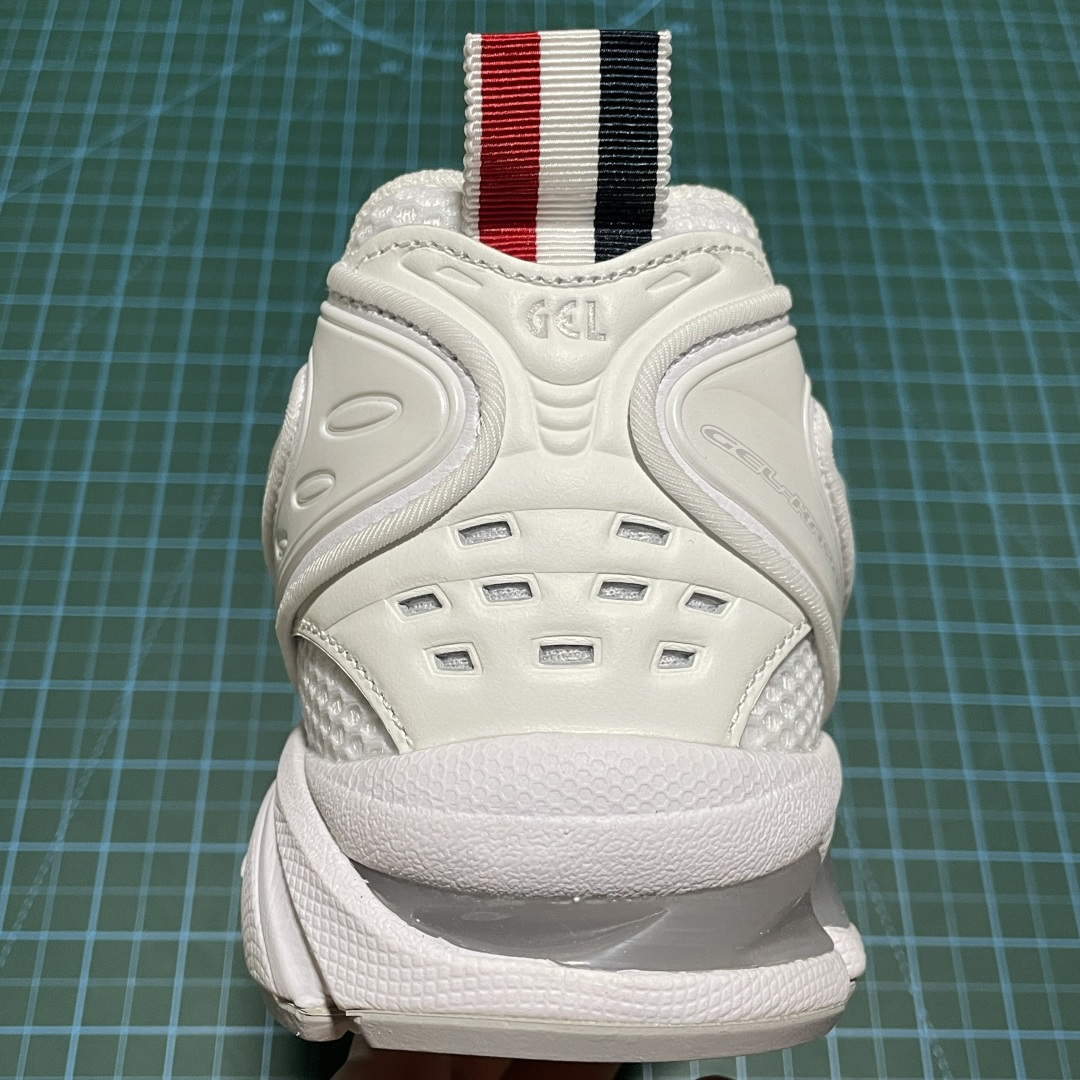 纯原 THOM BROWNE 汤姆·布朗 × Asics 亚瑟士 GEL-Kayano 14 联名款低帮运动休闲跑步鞋 纯原 THOM BROWNE 汤姆·布朗 × Asics 亚瑟士 GEL-Kayano 14 联名款低帮运动休闲跑步鞋