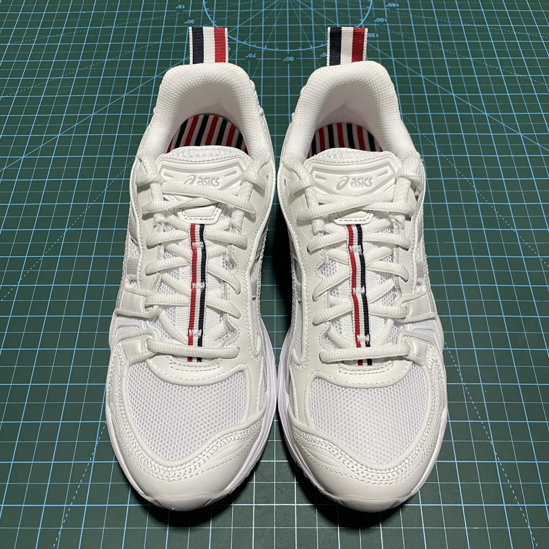 纯原 THOM BROWNE 汤姆·布朗 × Asics 亚瑟士 GEL-Kayano 14 联名款低帮运动休闲跑步鞋 纯原 THOM BROWNE 汤姆·布朗 × Asics 亚瑟士 GEL-Kayano 14 联名款低帮运动休闲跑步鞋