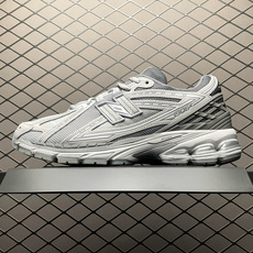 福利特价🔥 DT版 New Balance 新百伦 M1906 全系列 复古休闲跑步鞋 原版组合大底 尺码:36 37 福利特价🔥 DT版 New Balance 新百伦 M1906 全系列 复古休闲跑步鞋 原版组合大底 尺码:36 37