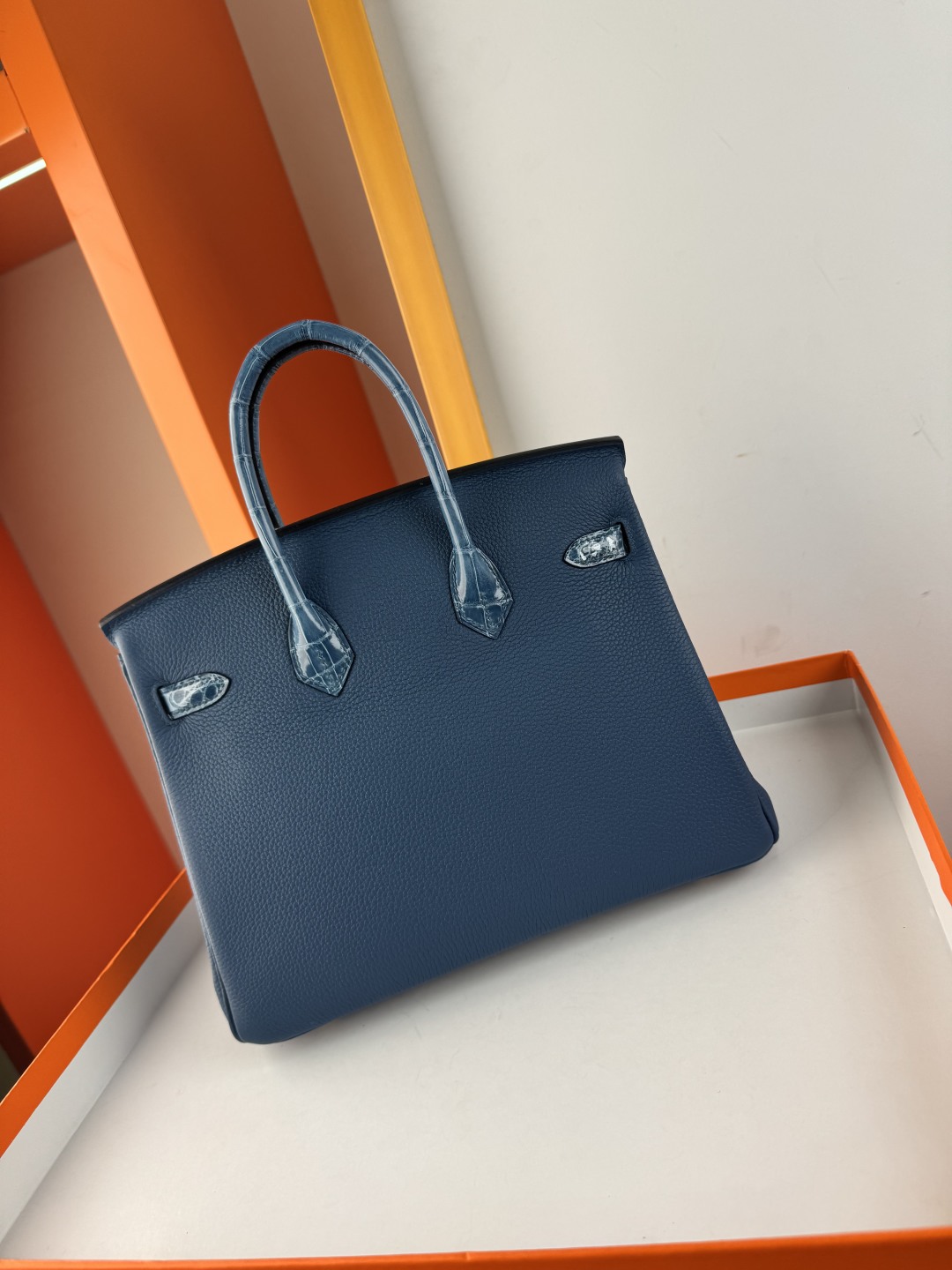 Elegant Birkin 25cm Touch Bag in Togo Leather with Crocodile Accent - Blue 8 cmp i1749884716576 816 0 6