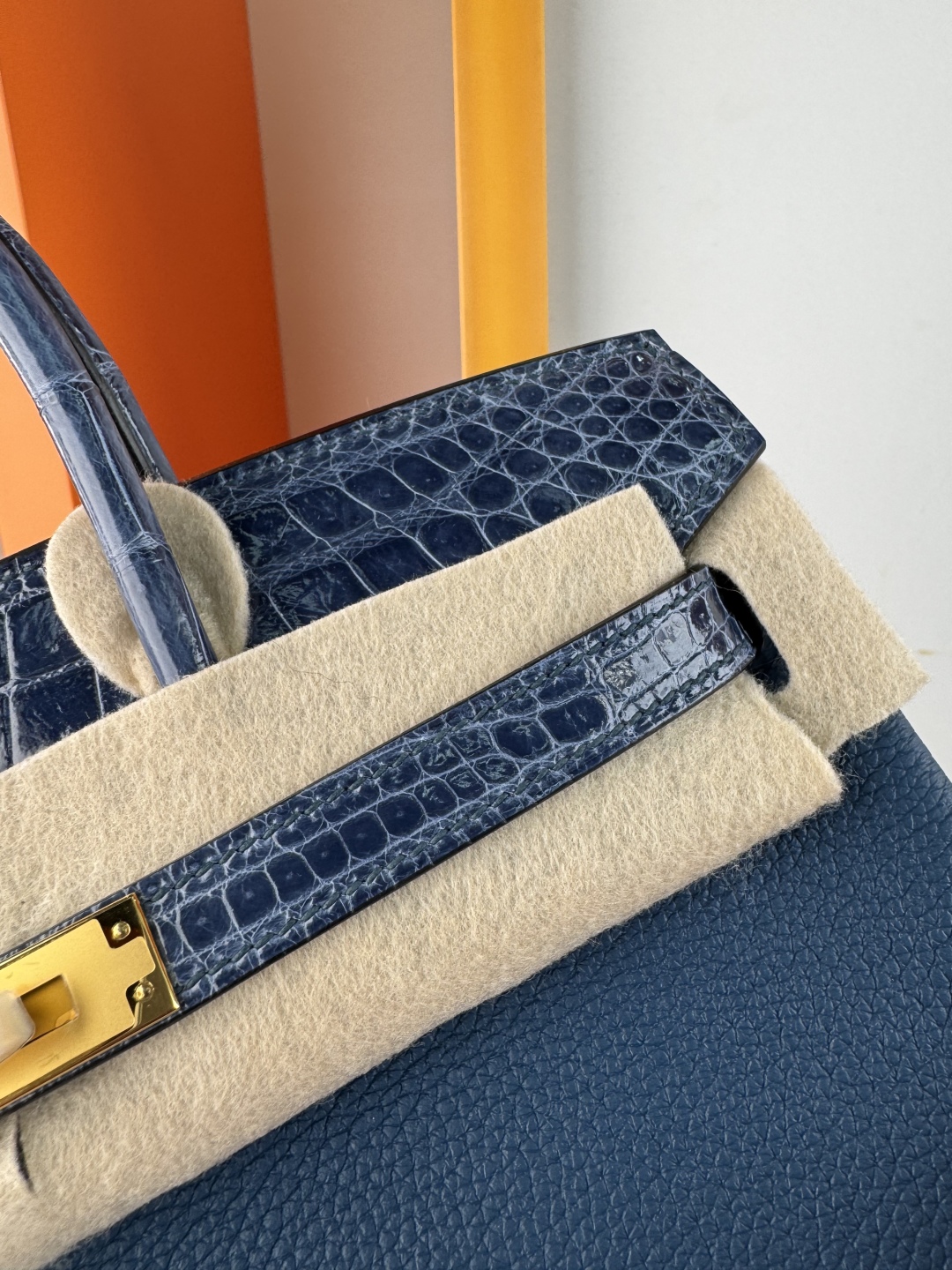 Birkin 25cm Touch Cobalt Blue Togo Leather and Crocodile Skin Gold Hardware 7 cmp i1749885016696 2720 0 5