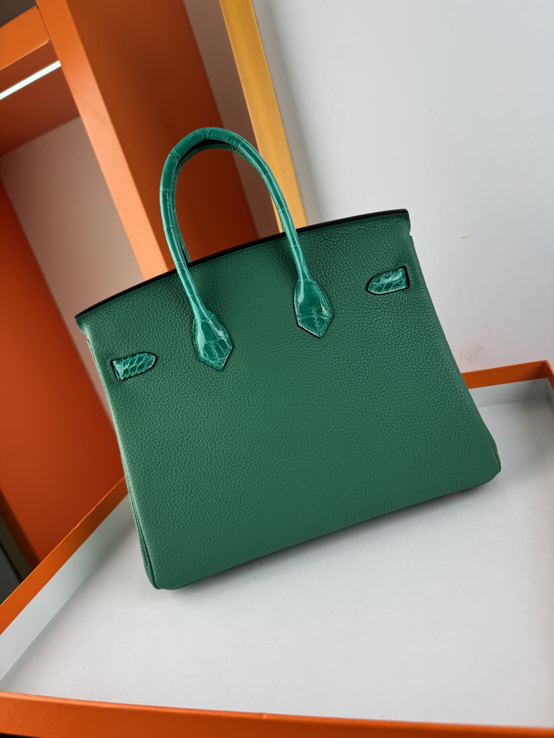 Birkin 25cm Touch Emerald Green Togo and Shiny Alligator Leather Gold Hardware 11 cmp i1749899084795 3635 0 9