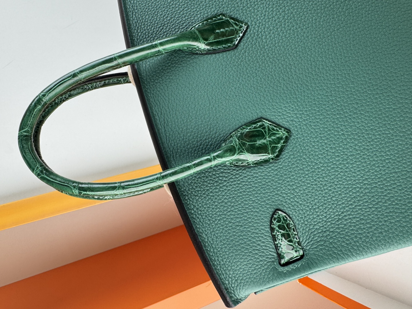 Emerald Green Birkin 25cm Togo Leather and Crocodile Skin Handbag 7 cmp i1749966033230 9958 0 6
