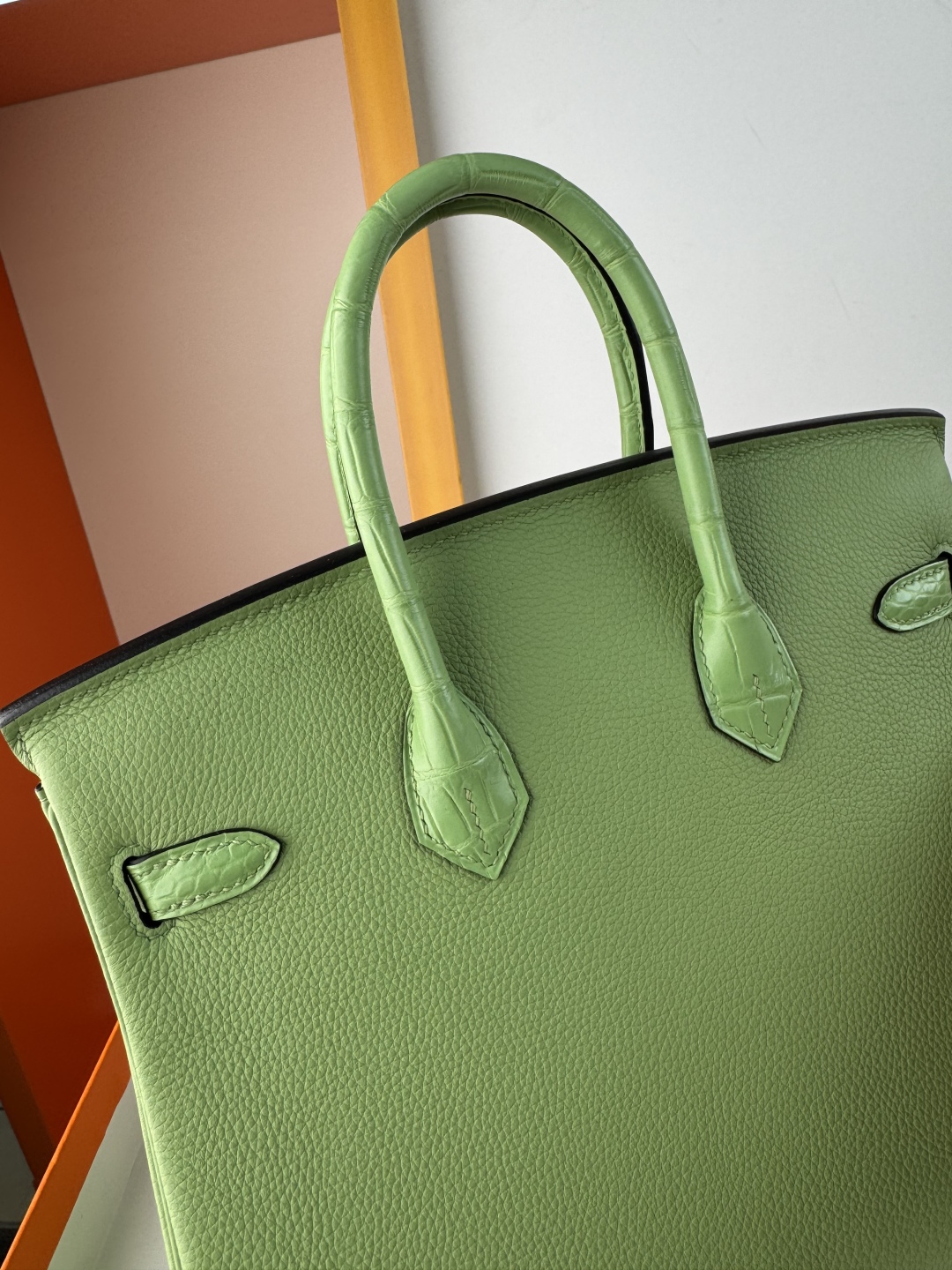 Birkin 25cm Avocado Green Togo Leather and Matte Alligator Gold Hardware 8 cmp i1750142516731 5995 0 7