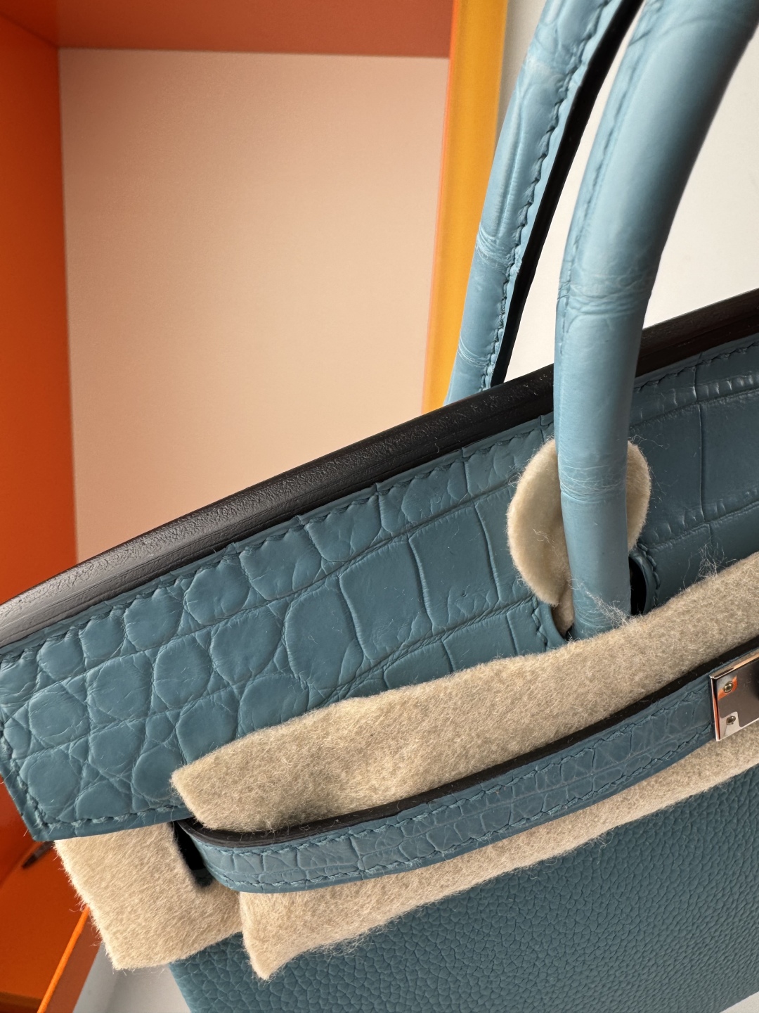 Birkin 25cm Touch Togo Leather with Matte Alligator Leather - Sky Blue 6 cmp i1750142794529 3084 0 5