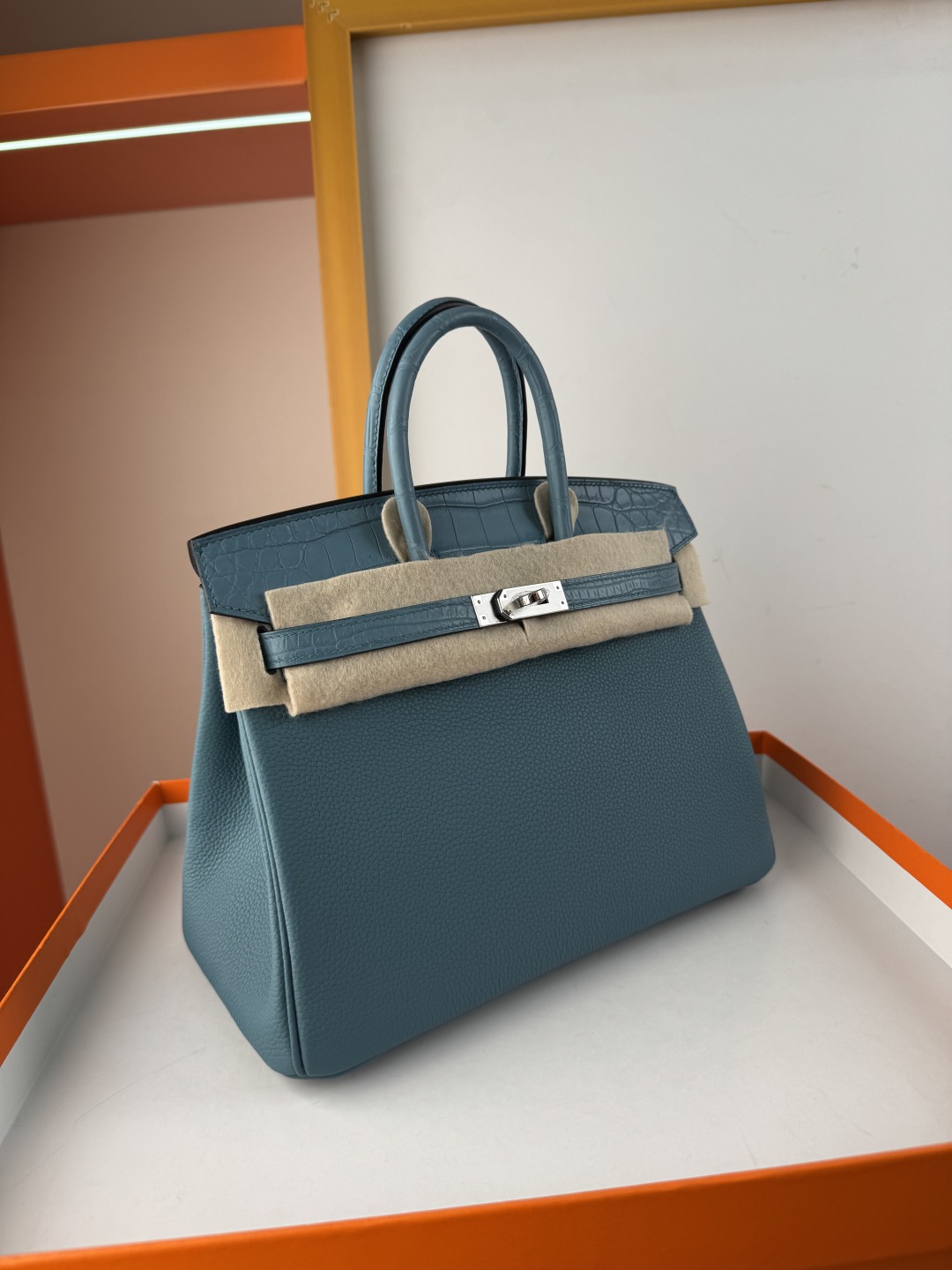 Birkin 25cm Touch Togo Leather with Matte Alligator Leather - Sky Blue 3 cmp i1750142808847 5751 0 2
