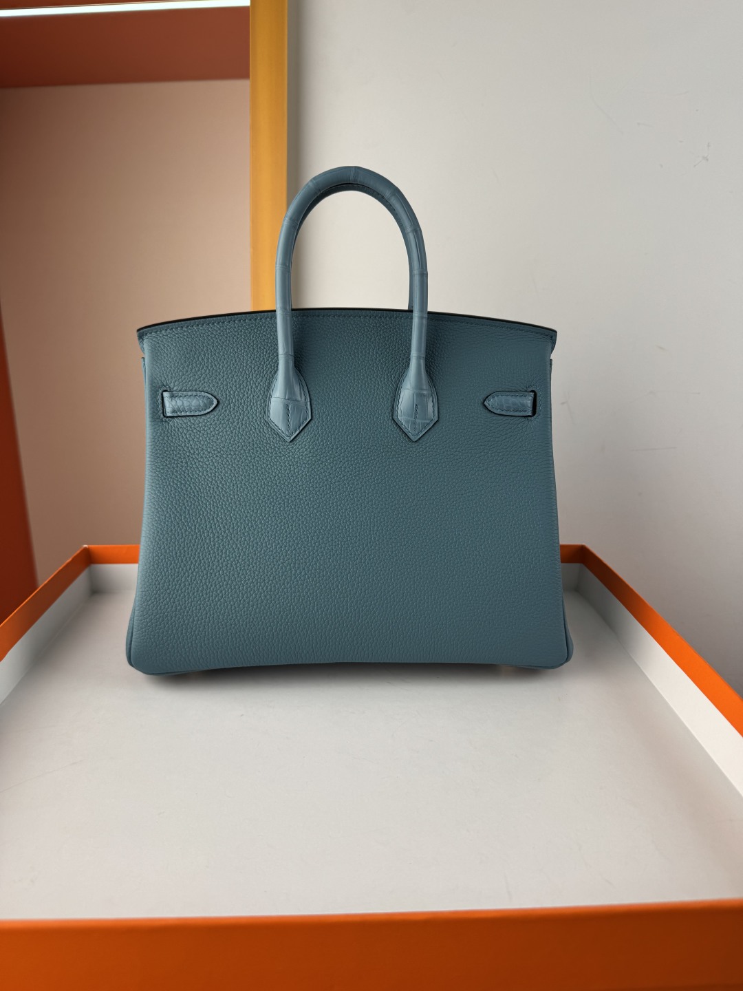 Birkin 25cm Sky Blue Togo Leather & Matte Alligator Gold Hardware 3 cmp i1750143288764 5758 0 1