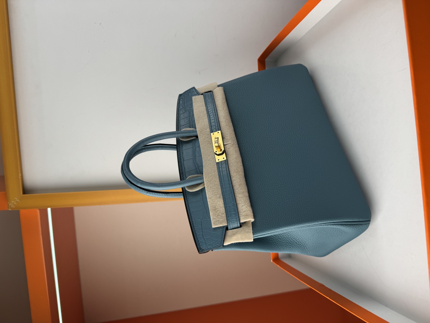 Birkin 25cm Sky Blue Togo Leather & Matte Alligator Gold Hardware 4 cmp i1750143290861 1050 0 2