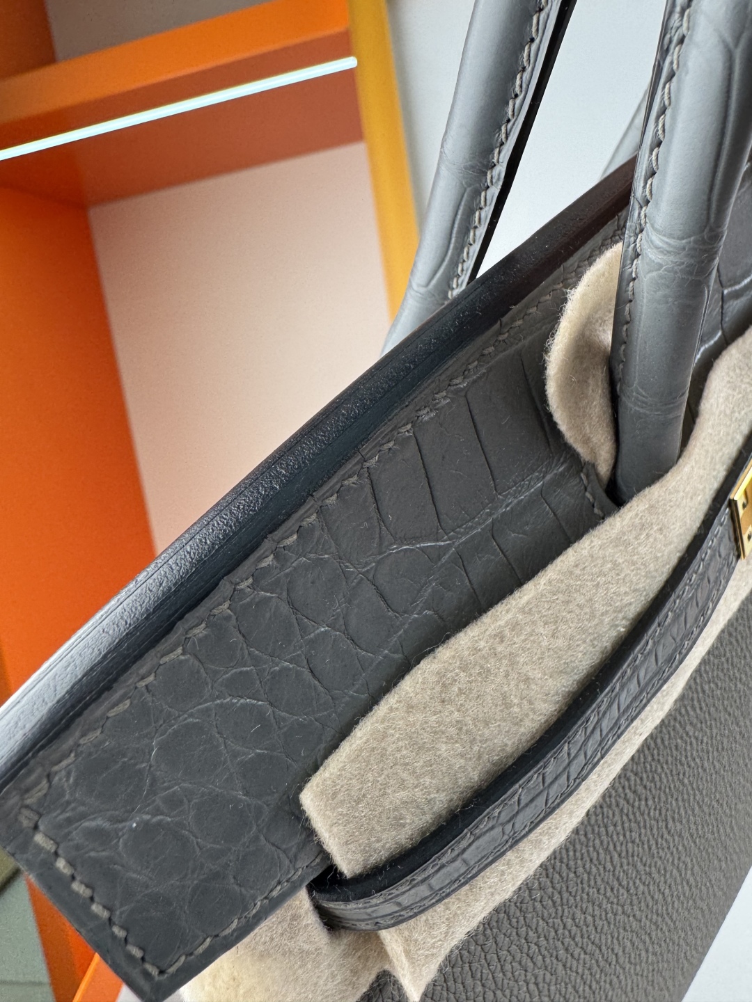 Hermès Birkin 25 Touch Bag Togo Leather & Matte Alligator - Cloud Grey 6 cmp i1750146366277 161 0 4