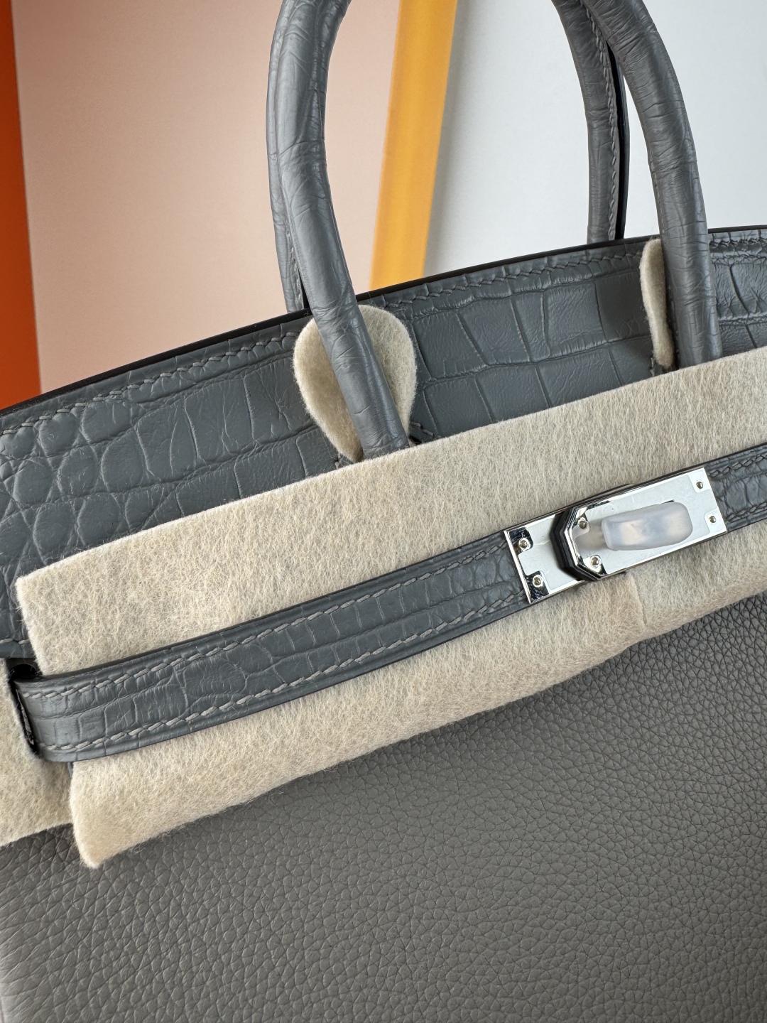 Hermès Birkin 25 Touch Bag Togo Leather and Matte Alligator - Cloud Grey 8 cmp i1750153477938 8499 0 6