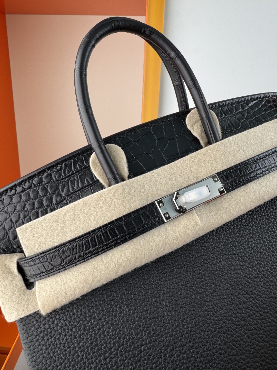 Birkin 25cm Black Togo Leather and Matte Alligator Handbag with Silver Hardware 7 cmp i1750155042108 3845 0 6
