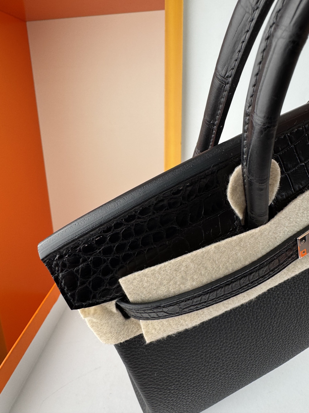 Birkin 25cm Black Togo Leather and Matte Alligator Handbag with Silver Hardware 6 cmp i1750155046106 7416 0 5