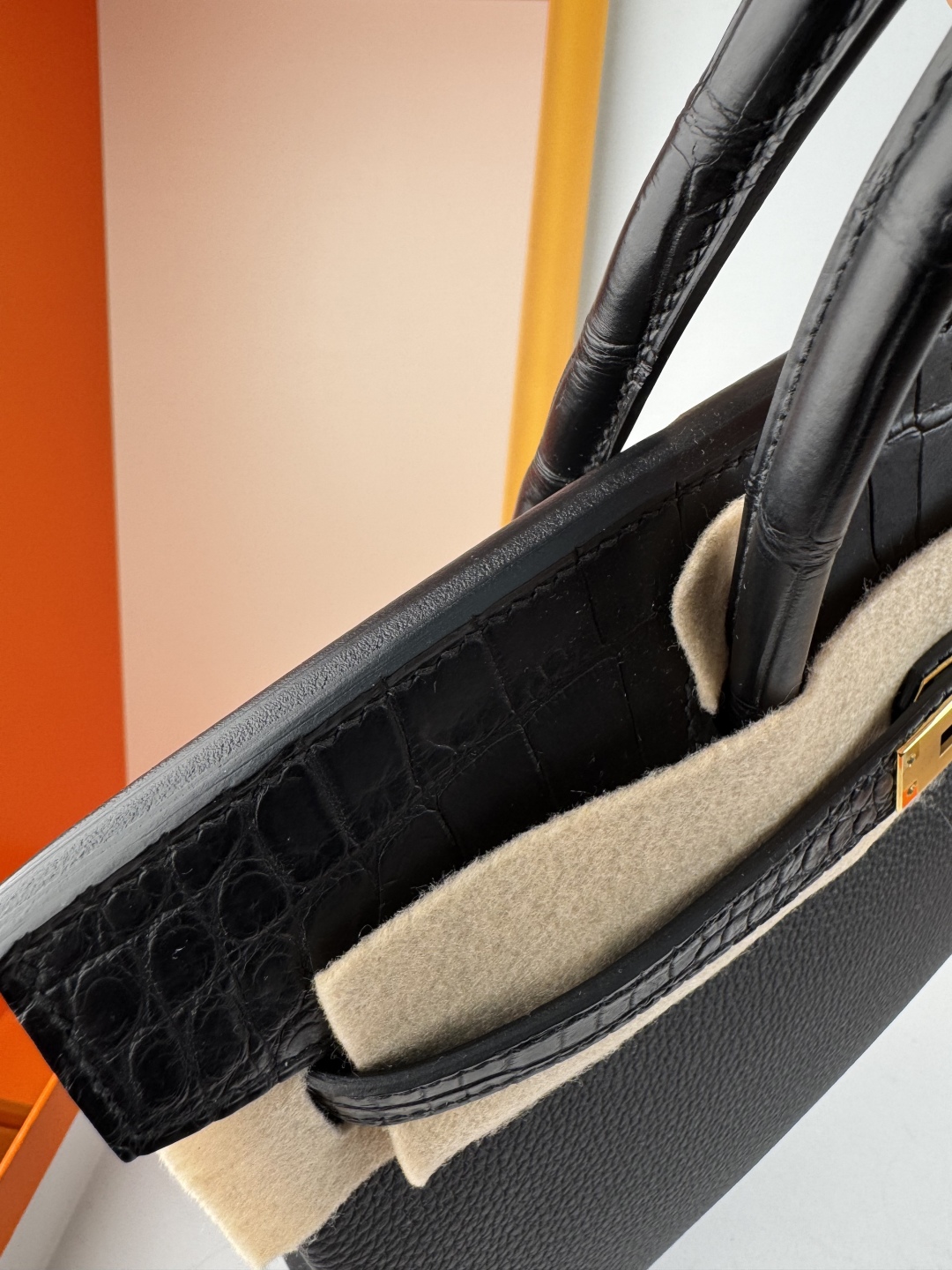 Birkin 25cm Touch Black Togo Leather and Matte Alligator Gold Hardware 5 cmp i1750155306920 21 0 4