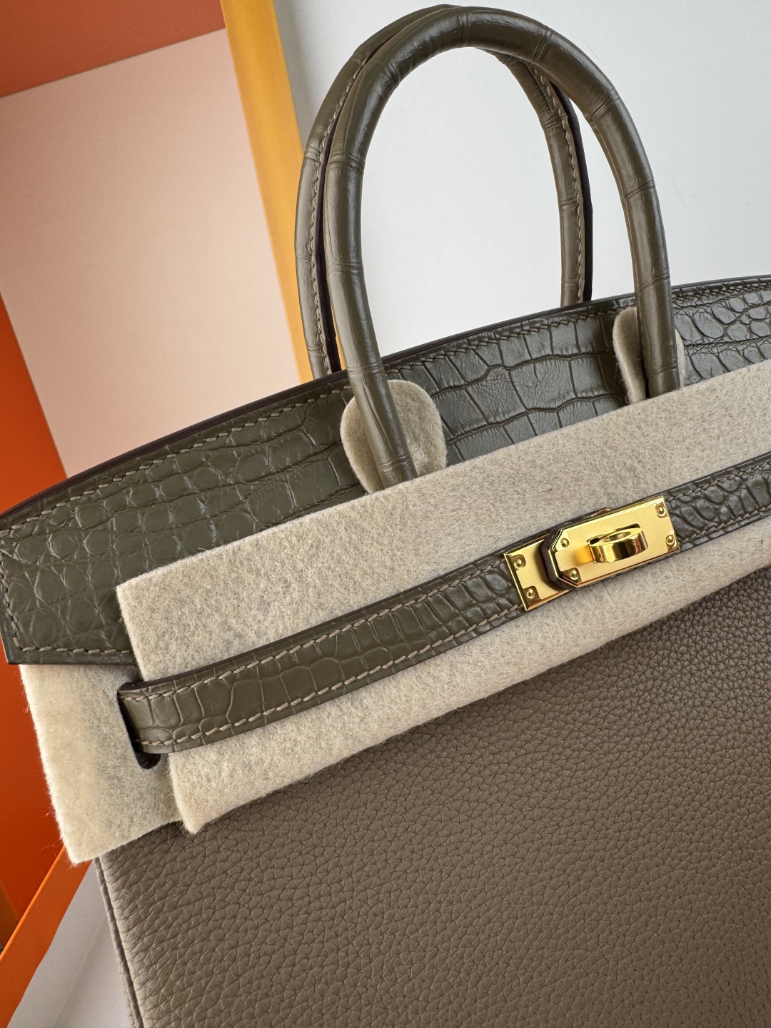 Birkin 25cm Touch Togo Leather and Matte Alligator Handbag - Elephant Grey 8 cmp i1750155587841 2155 0 6