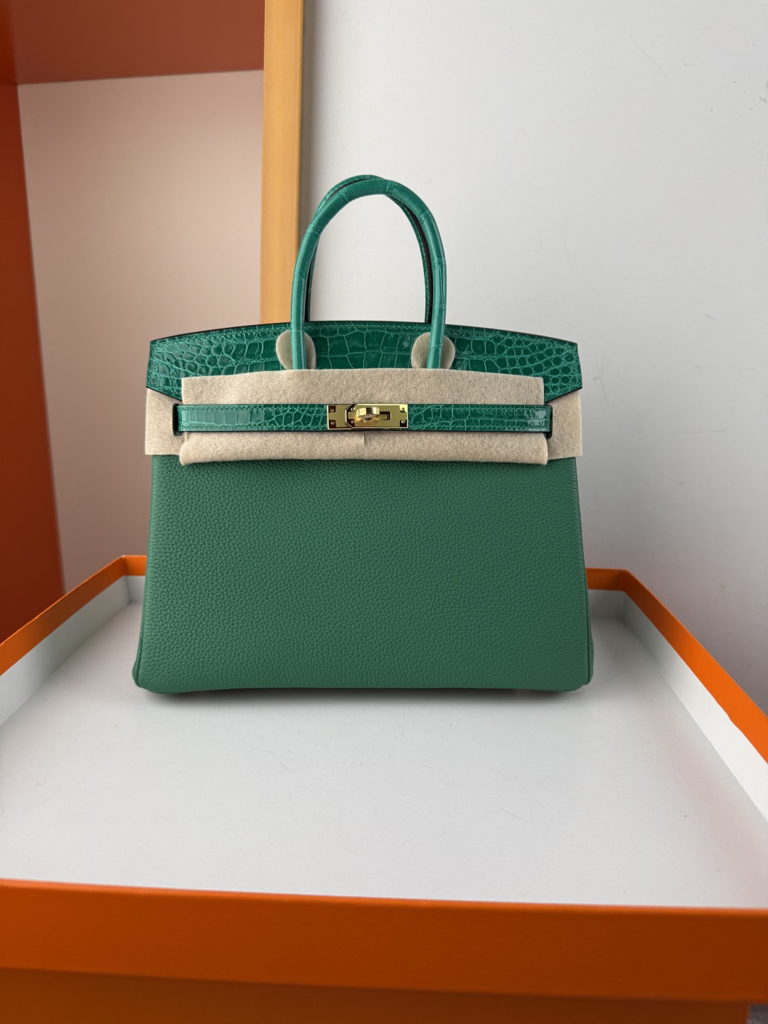 现货✨ touch BK25 

Togo皮拼高光鳄鱼皮铂金25cm

全手缝蜡线 全钢五金 内里山羊皮