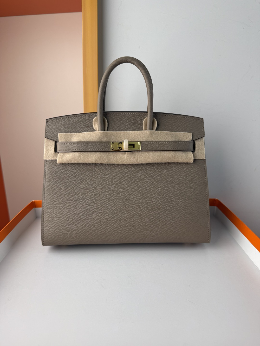 Hermes Style Grey Leather Bag Lookbook Reference image 1