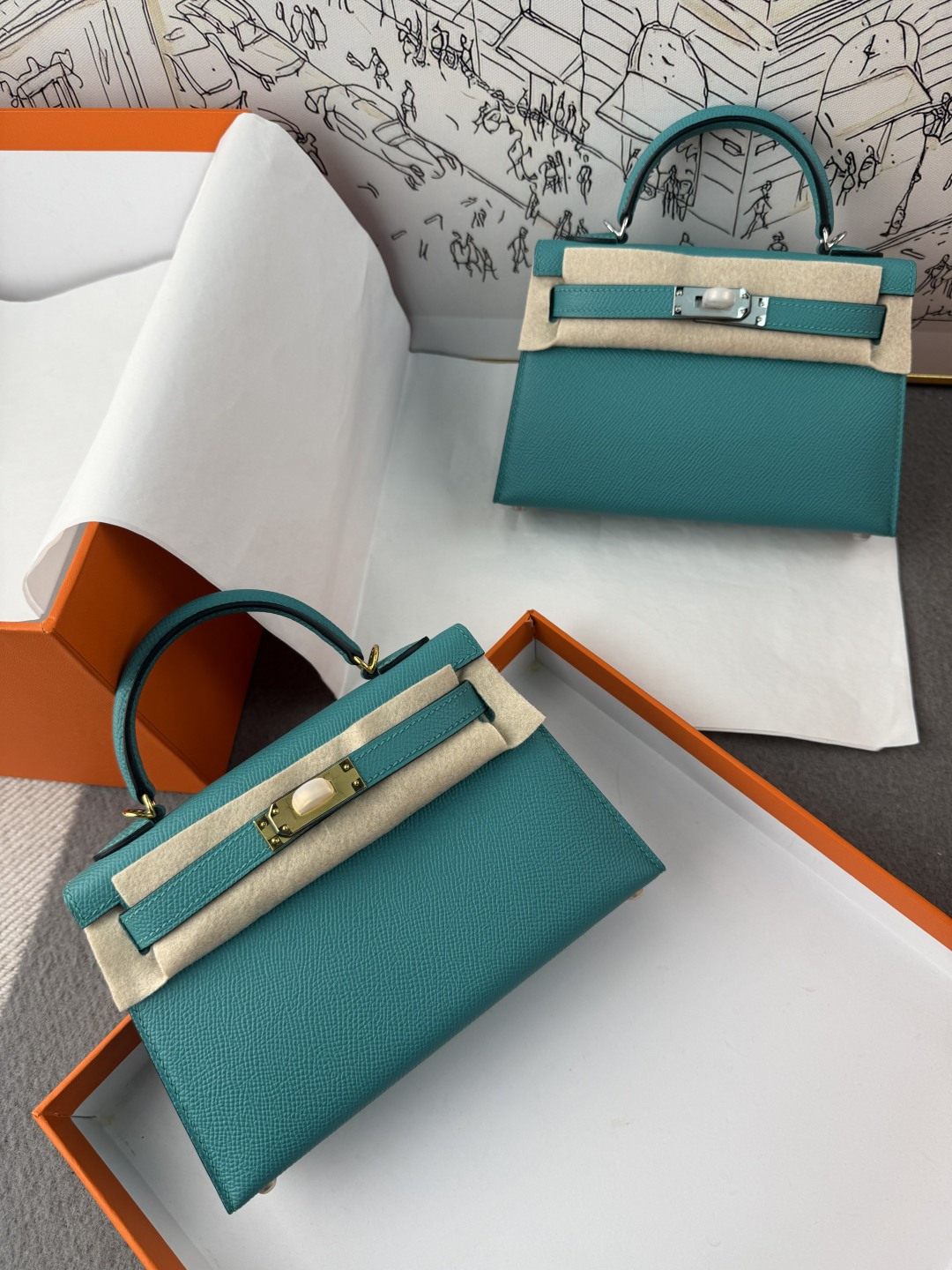 NO:717871,Kelly second generation 19cm, original imported Esom leather [Verona green] gold and silver buckle, hand-made nails, counter synchronization, fully hand-sewn with beeswax thread, pure steel hardware, in stock, Hermes, Hermes,19860909Kelly 二代 19cm 原厂进口Esom皮【维罗纳绿】金银扣 手工钉 专柜同步 全手工蜜蜡线缝制 纯钢五金 现货,爱马仕,hermes,Hermes,,Bag