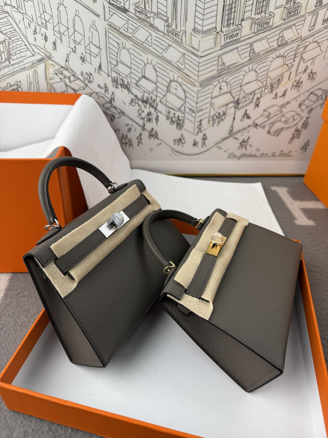 NO:717853,Kelly second generation 19cm, original imported Esom leather [tinware gray] gold and silver buckle, hand-nailed, counter synchronized, fully hand-sewn with beeswax thread, pure steel hardware, in stock, Hermes, Hermes,19860909Kelly 二代 19cm 原厂进口Esom皮【锡器灰】金银扣 手工钉 专柜同步 全手工蜜蜡线缝制 纯钢五金 现货,爱马仕,hermes,Hermes,,Bag