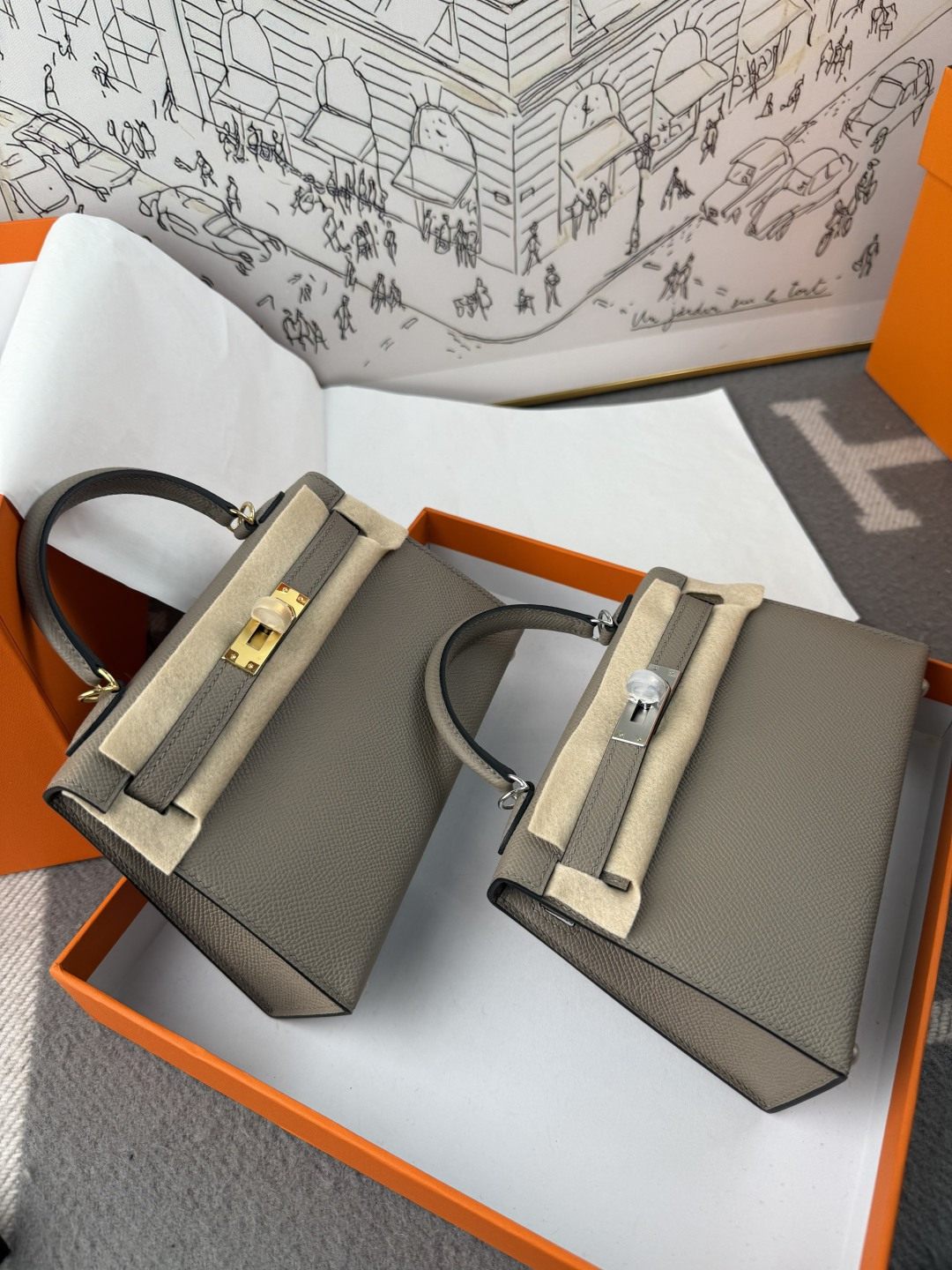 NO:717847,Kelly second generation 19cm, original imported Esom leather [asphalt gray] gold and silver buckle, hand-nailed, counter synchronized, fully hand-sewn with beeswax thread, pure steel hardware, in stock, Hermes, Hermes,19860909Kelly 二代 19cm 原厂进口Esom皮【沥青灰】金银扣 手工钉 专柜同步 全手工蜜蜡线缝制 纯钢五金 现货,爱马仕,hermes,Hermes,,Bag