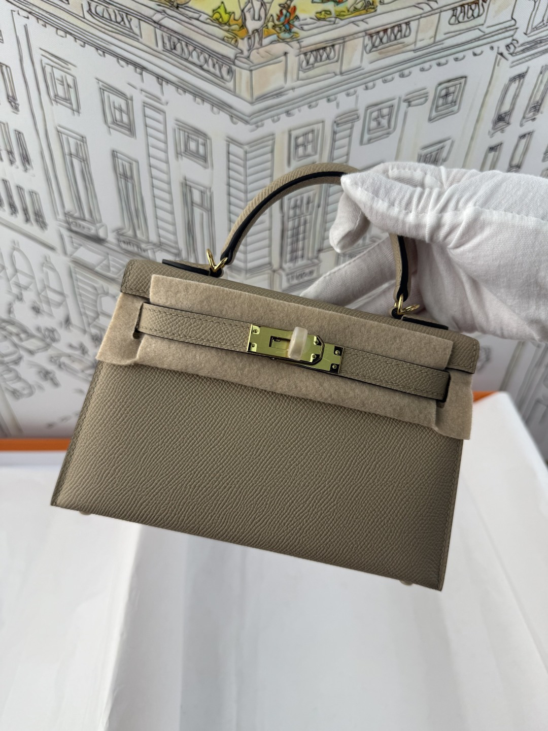 NO:717831,Kelly second generation 19cm original imported Esom leather [windbreaker gray] gold buckle, hand-nailed, counter synchronized, fully hand-sewn with beeswax thread, pure steel hardware, in stock, Hermes, Hermes,19860909Kelly 二代 19cm 原厂进口Esom皮【风衣灰】金扣 手工钉 专柜同步 全手工蜜蜡线缝制 纯钢五金 现货,爱马仕,hermes,Hermes,,Bag