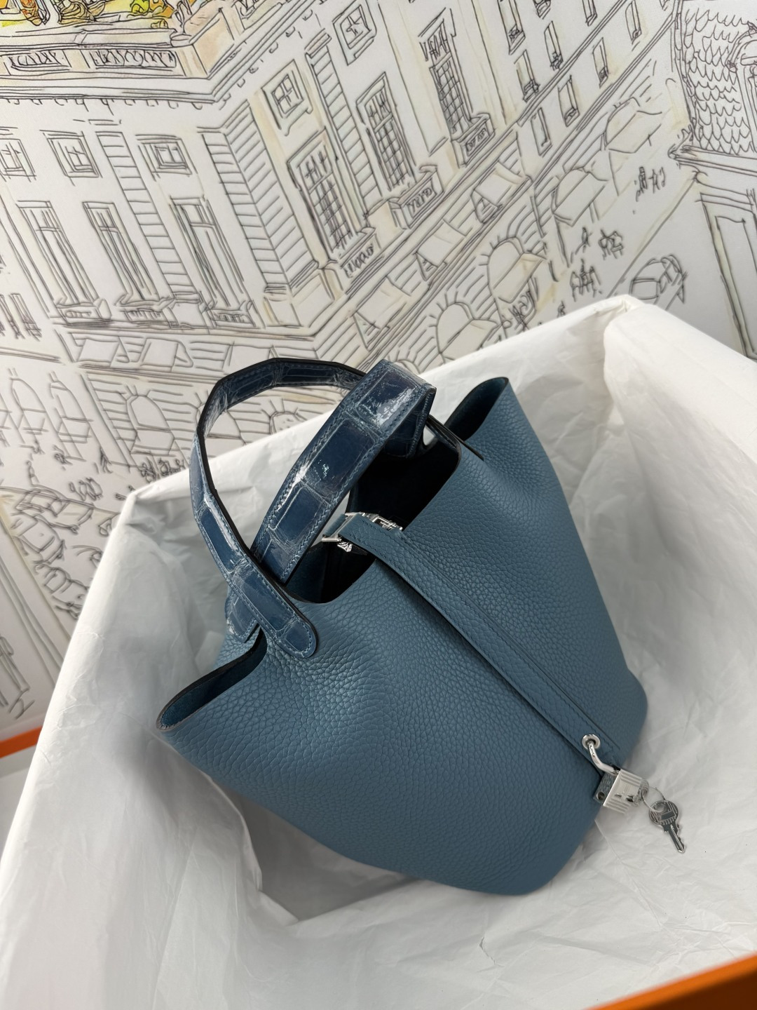 NO:812053,Cai Lanzi 18 touch denim blue high-gloss crocodile skin handle hand-stitched wax thread, Hermes, hermes, crocodile skin, Hermes,19860909菜蓝子18 touch 牛仔蓝 高光鳄鱼皮手柄 手缝蜡线,爱马仕,hermes,crocodile skin,Hermes,,Bag