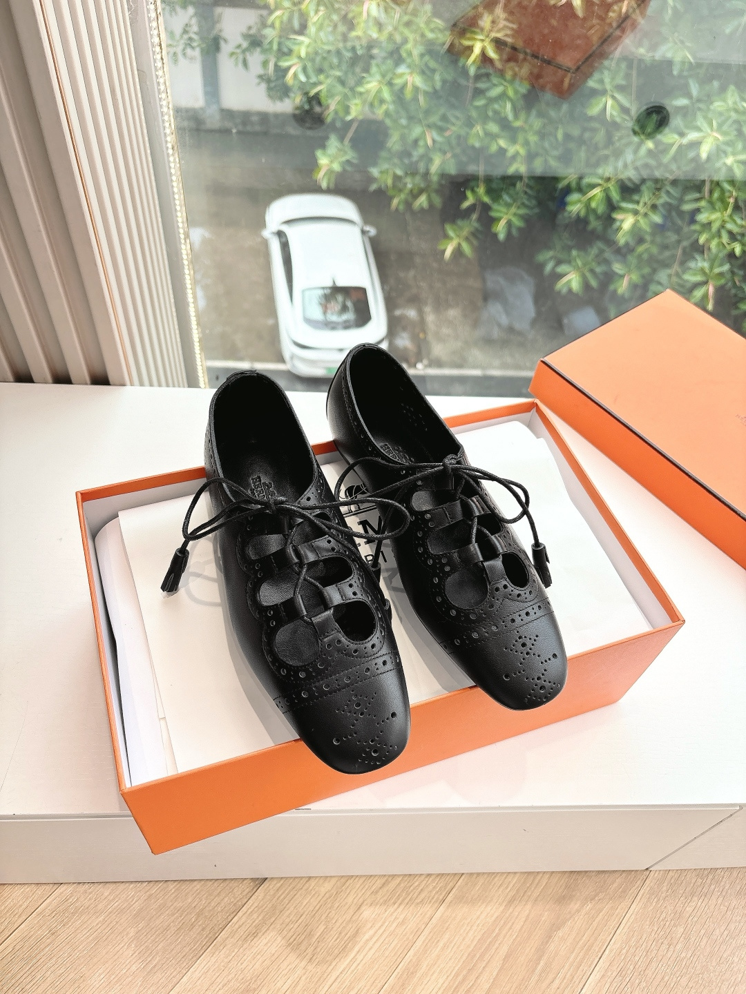 NO:266297,Top quality G203 WYSIWYG Top quality Hermes Spring and Summer latest kelly buckle fashion shoes piping sandals classic style Matched with highly recognizable Majia hardware buckles Super versatile and stylish on the feet Super versatile and stylish Super many celebrities and celebrities are essential for spring and summer Random comfort and high-end Mary Jane Loafers Shoe face version imported cowhide inner sheepskin Sole Italian leather outsole Size 35-41 (40 41 custom made without return), single shoes, hermes, hermes, loafers, sandals, mary jane, cowhide, sheepskin, Leather soles19860909顶级品质G203所见即所得顶级品质Hermes爱马仕春夏最新kelly扣时装鞋滚边凉鞋经典的版型 搭配极具辨识度的马家五金扣 上脚超级百搭好看时髦 超多明星网红种草 春夏必备 随意舒适高级感玛丽珍乐福鞋 鞋面对版进口牛皮 内里羊皮 鞋底意大利真皮大底 码数35-41（40 41定做不退换）,单鞋,hermes,hermes,loafers,sandals,mary jane,cowhide,sheepskin,Leather soles,Women's Shoes