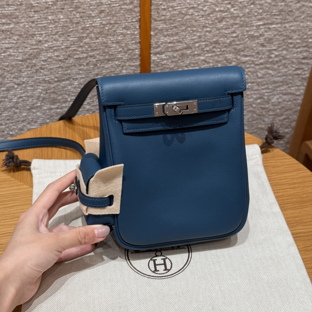 Hermès 18cm (Bleu De Prusse)