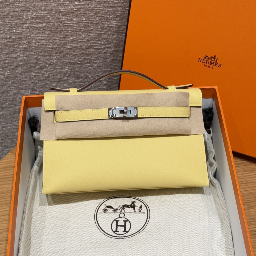 Hermès 22cm (Jaune Poussin)