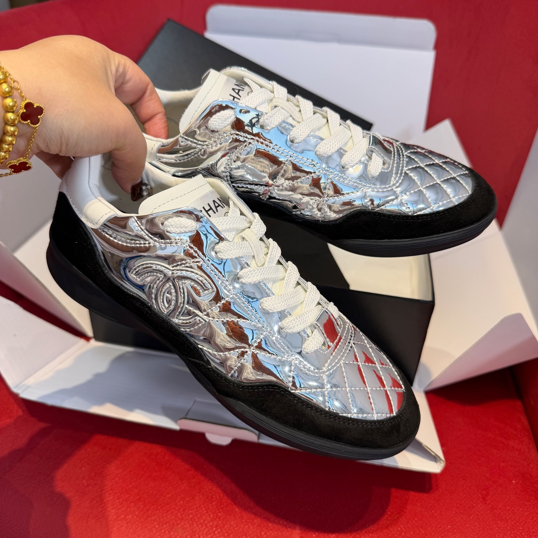 NO:646151,More details Exclusive Z-consistent customized materials The upper is made of mirror silver patent leather The inner lambskin and breathable mesh foot pads, casual shoes/sports shoes, sneakers, sheepskin19860909更多细节 独家Z一致定制材料 鞋面采用镜面银色漆皮 内里小羊皮拼透气网面垫脚,休闲鞋/运动鞋,sneakers,sheepskin,Women's Shoes