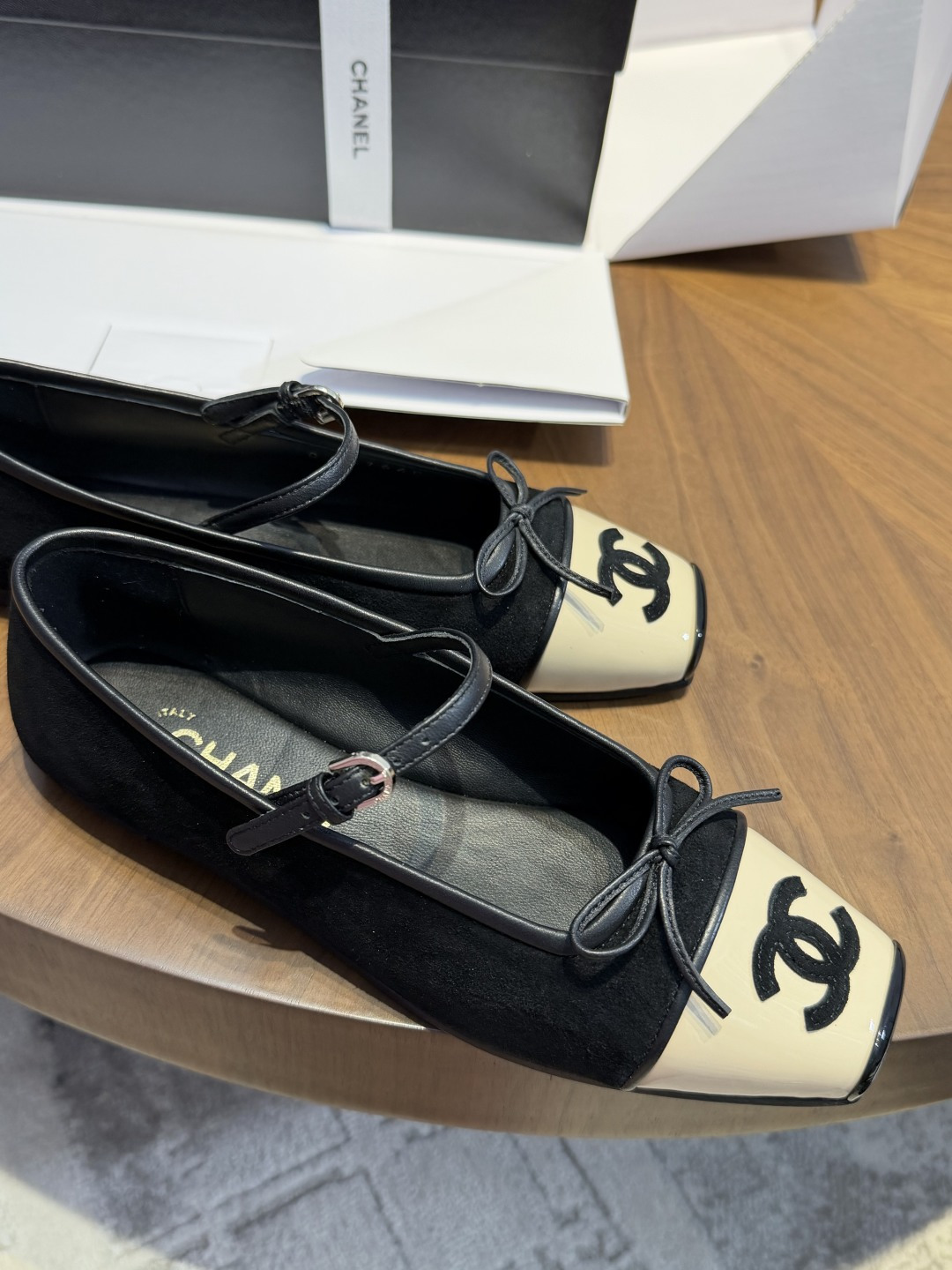 Designer Women Shoes