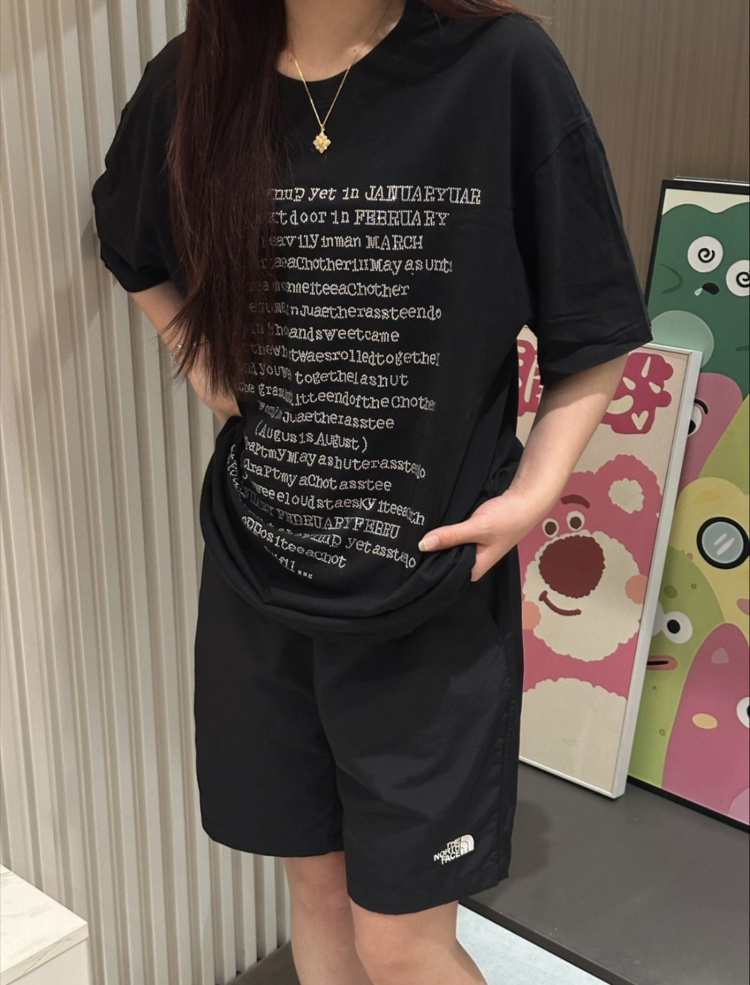 无水印上身效果图0573#@65 独家实拍/区别市面各种盗图以及网图版本【𝗧𝗵𝗲 𝗻𝗼𝗿𝘁𝗵 𝗙𝗮𝗰𝗲北面情侣同款刺绣短裤】 😍北面情侣款简约款无性别短裤来啦～ 🌈夏天当然是色彩斑斓的颜色 …