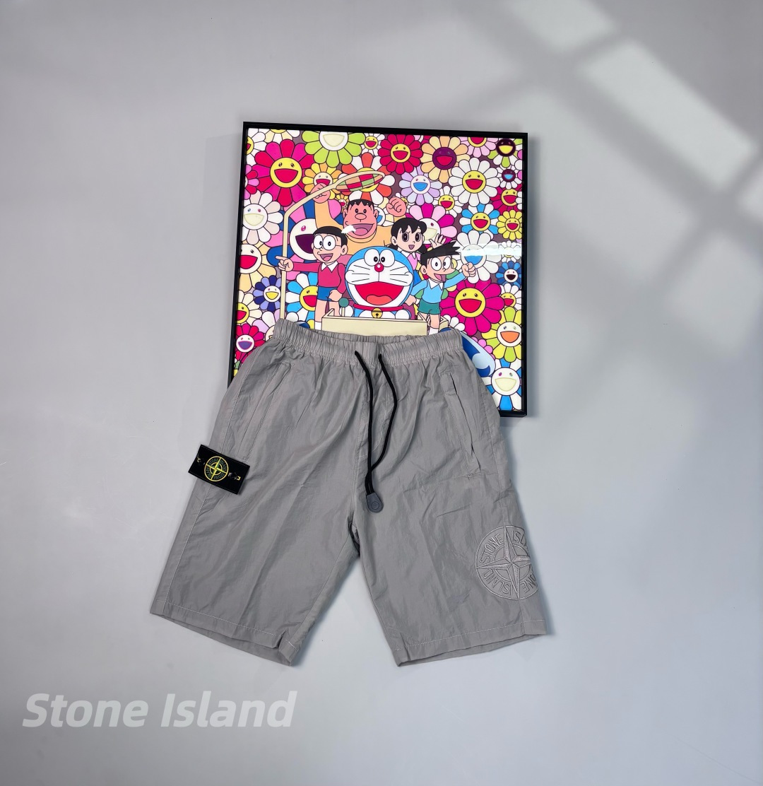 𝟬𝟱𝟯𝟱#@𝟲𝟴 𝗦𝗧𝗢𝗡𝗘𝗜𝗦𝗟𝗔𝗡𝗗/ Stone Island pantalones cortos de bolsillo de nailon metálico, pantalo…