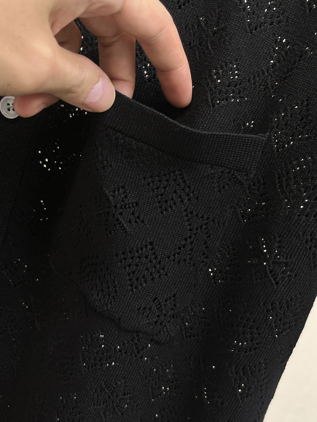 LV 2026春夏新款男士顶级翻领针织短袖T恤，品牌最新设计元素！既不单调也不复杂,恰到好处的展现品味！